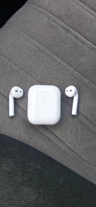 Airpods сатылады почти новый
