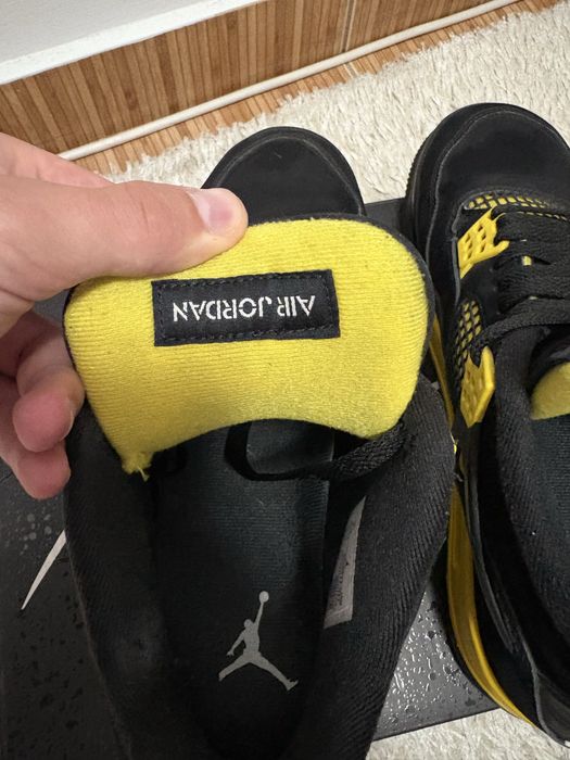Air Jordan 4 Retro Yellow Thunder