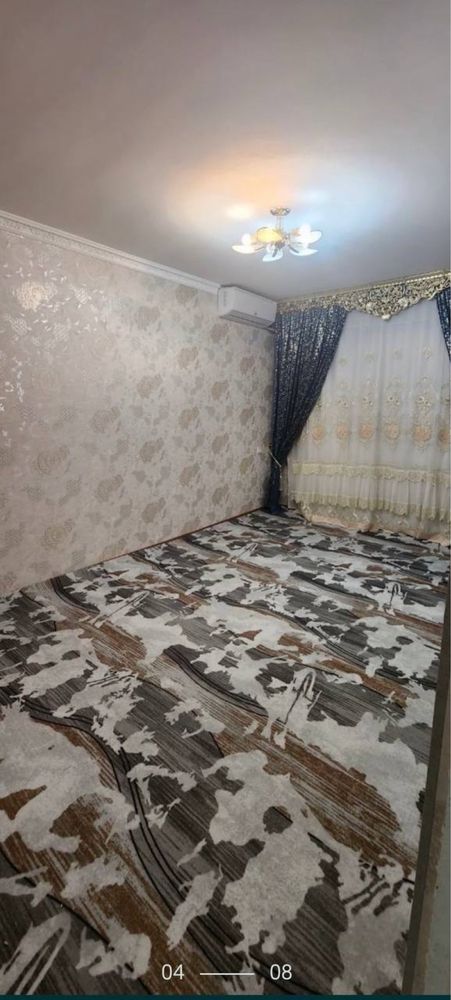Ijaraga qizlar quyiladi oqiydigan ishlaydigan