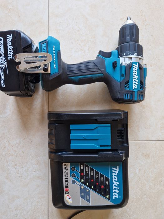 Makita DDF 484 - masina de gaurit si insurubat