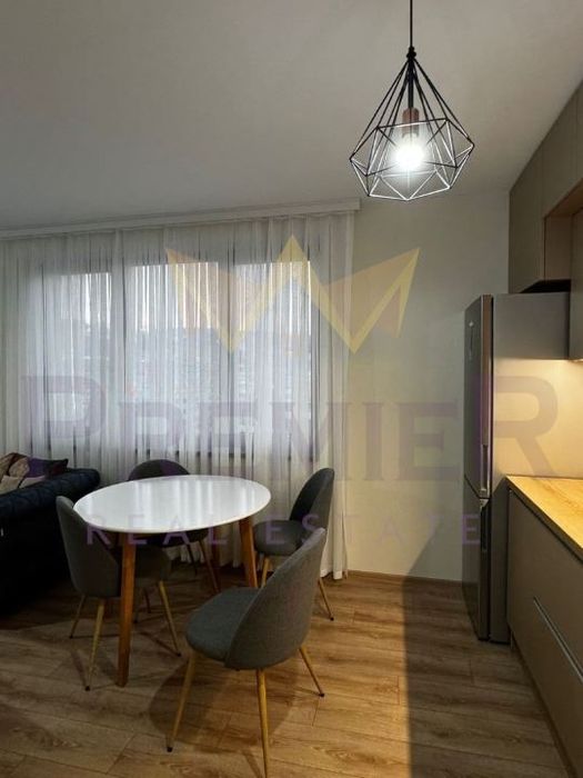Дава се под наем Тристаен апартамент в Варна, Автогара - 85 кв.м за 714 € - Снимка #3