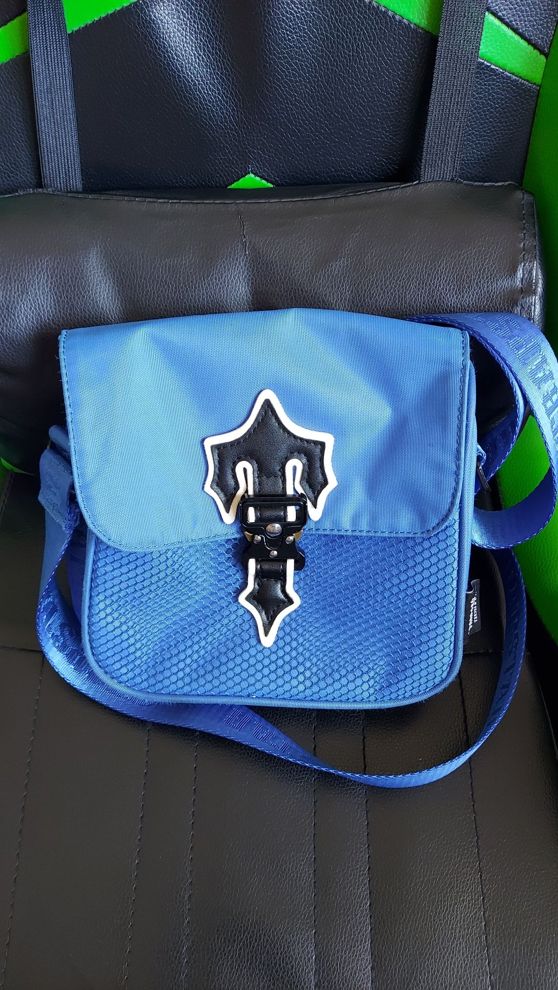 Borseta trapstar original am bon