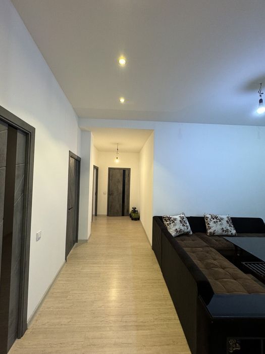 Дом по цене квартиры.  Ориентир  Российское посольство.