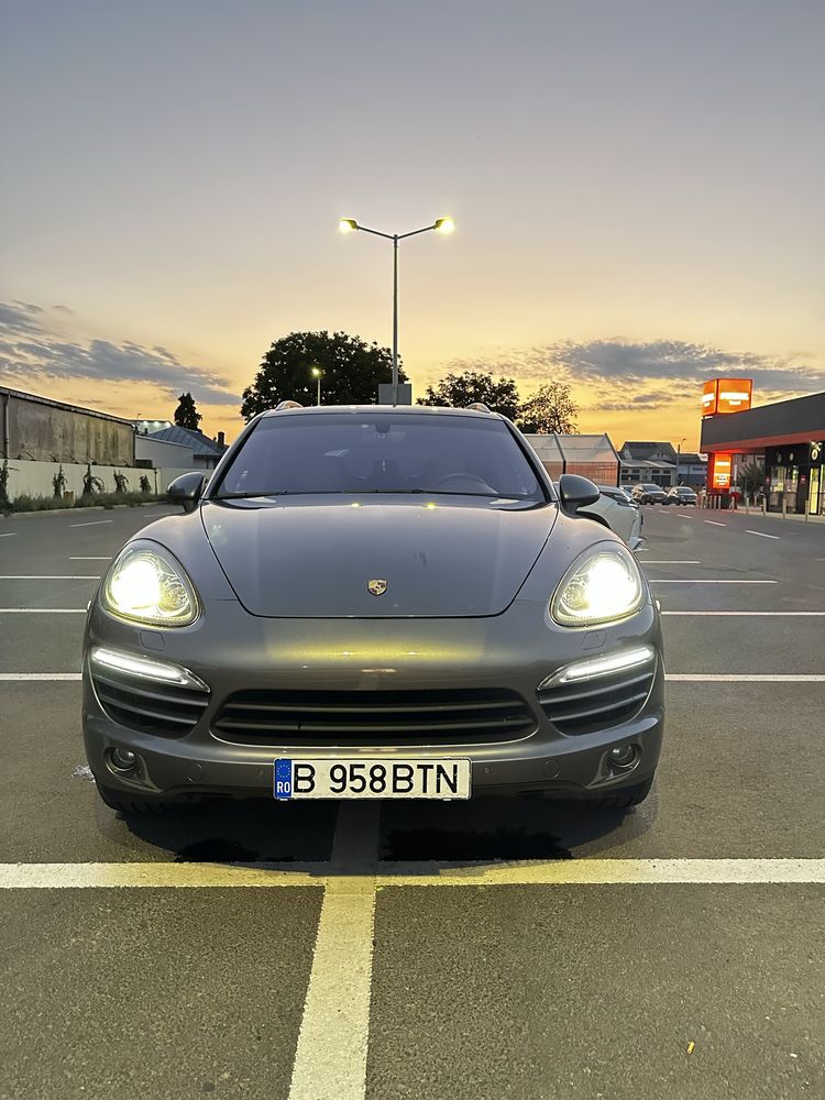 Porsche Cayenne Diesel //PANORAMIC//Pachet TURBO//Full piele