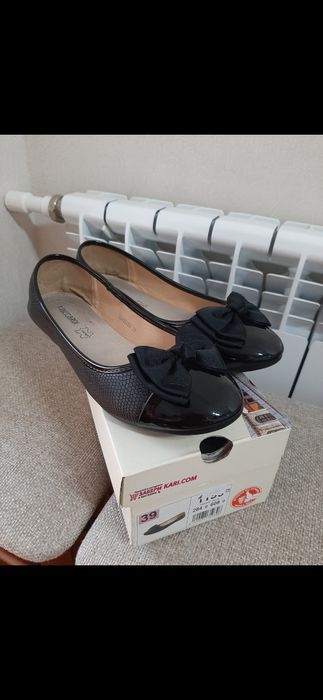 Продам балетки 39 разм