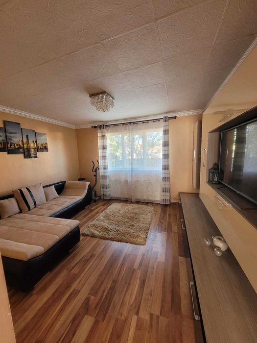 Casă spațioasă și complet utilată în Episcopia, Oradea