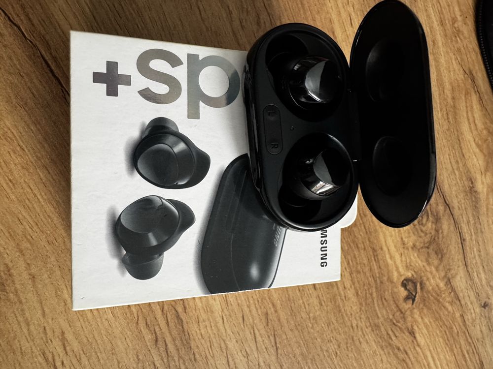 Samsung buds plus