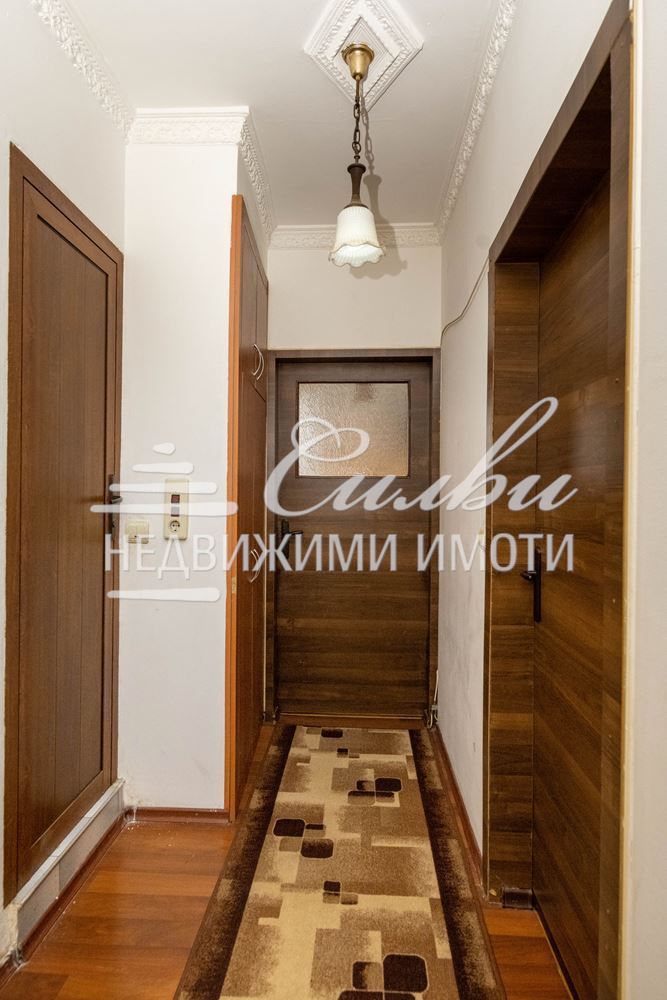 Продава се Двустаен апартамент в Шумен, Еверест - 62 кв.м за 1193 €/кв.м - Снимка #10