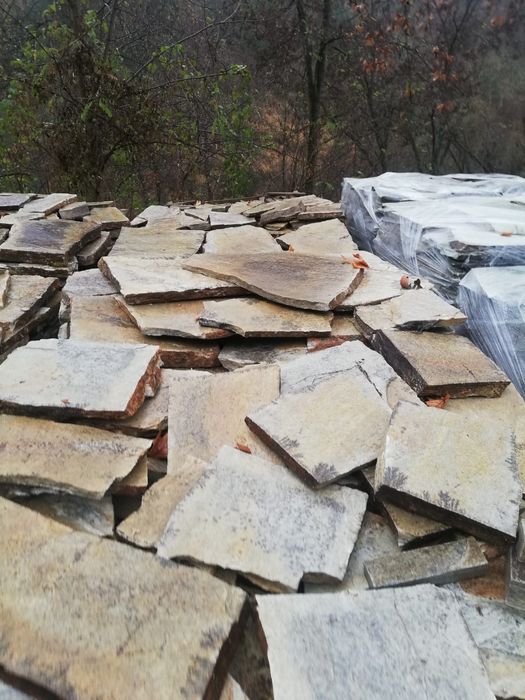 Vand si montez piatra naturala