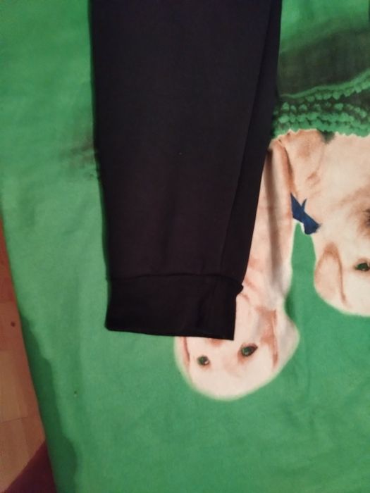 Vând pantaloni Nike Tech originali Mărimea L