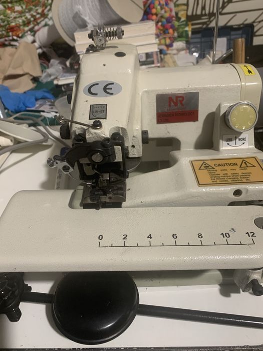 Stafir- masina cusatura ascunsa ptr tiv invizibil