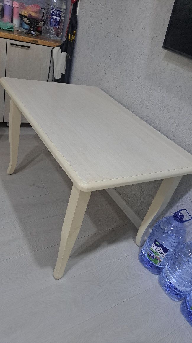 Стол 120см × 80см