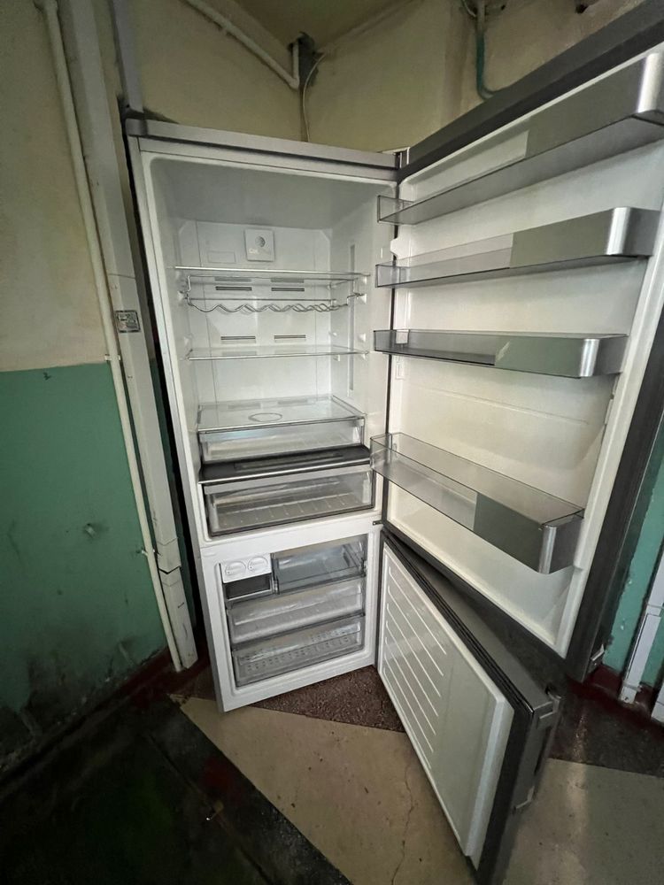 Frigider fuctional si mare negociabil