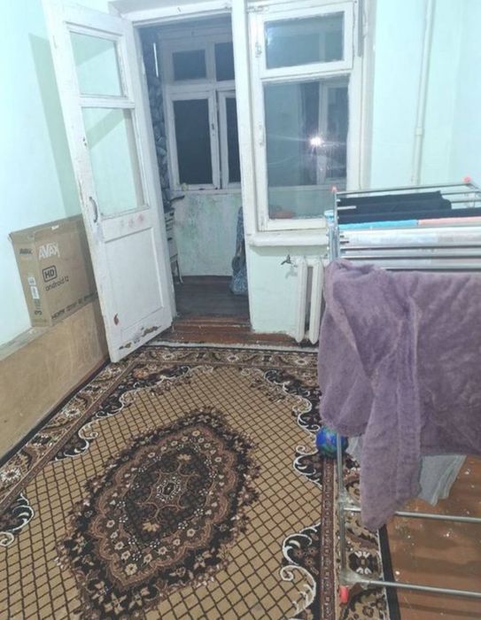 Срочно! Квартира на Саракулька 1/4/4 общ пл 28м,балкон 1,2*3