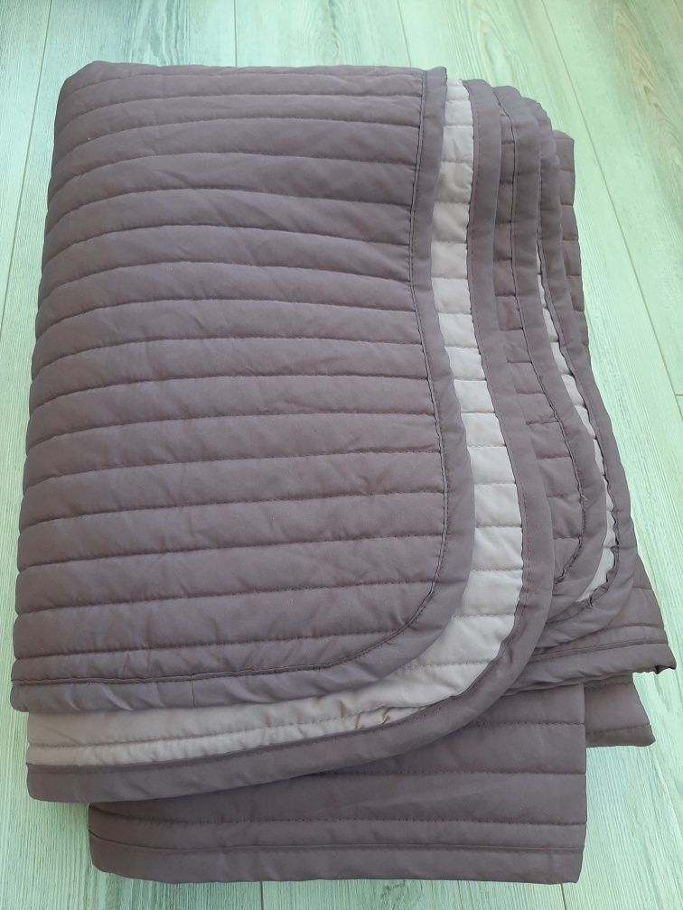 Кувертюра / шалте / покривало за спалня от Ikea