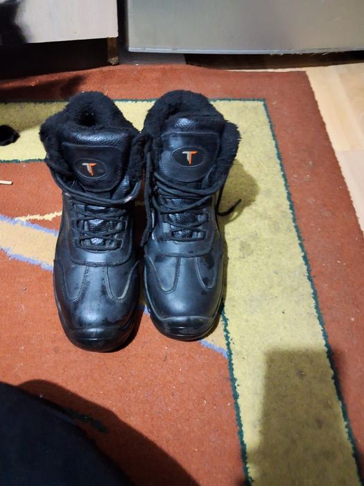 Ботинки зимнее обувь