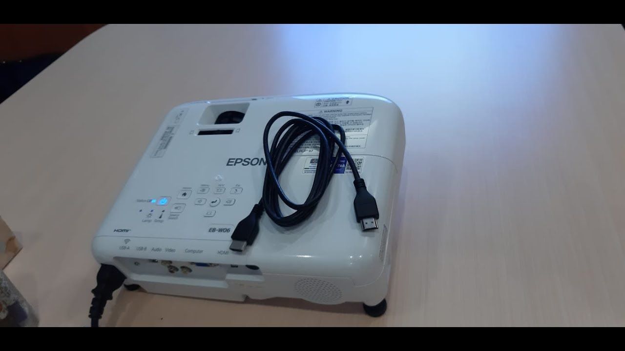 Проектор Epson w06
