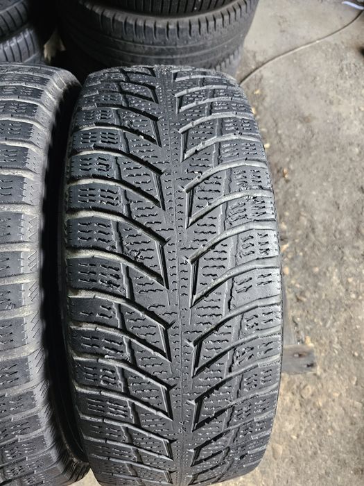 2 anvelope iarna 235 65 16C Nokian 2022