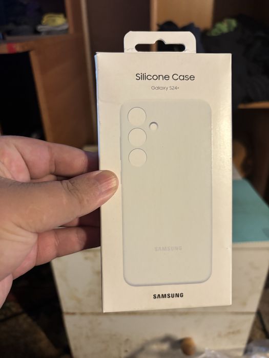 Продам 2 чехлы для samsung galaxy s25+ и на samsung galaxy s22 ultra