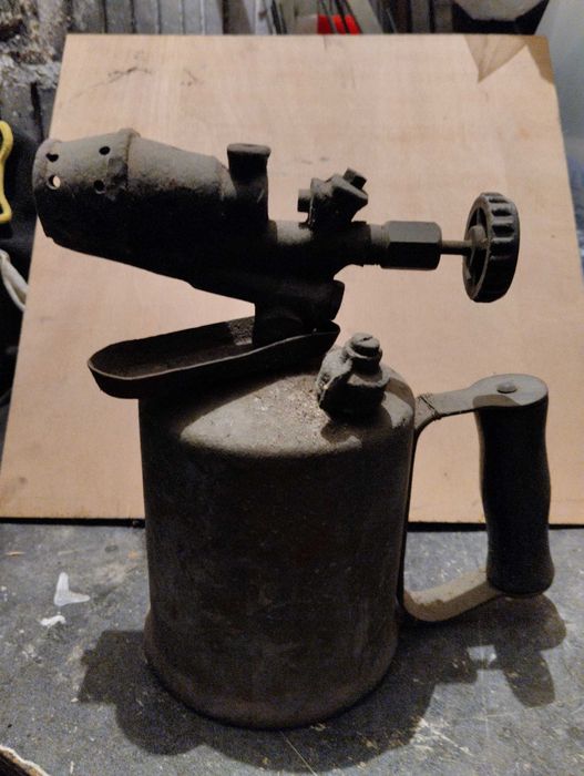 Vand lampa benzina si arzator gaz