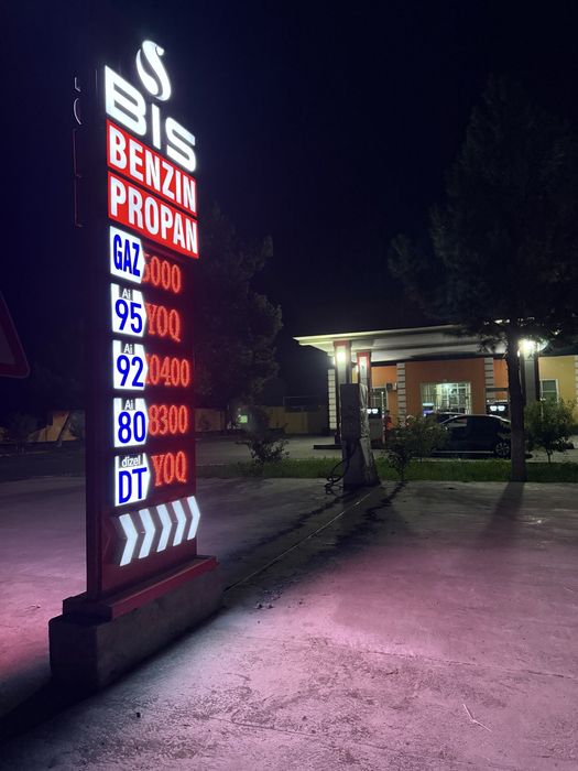 Reklama Led ekran Begushiy stroka layt box bukva neon