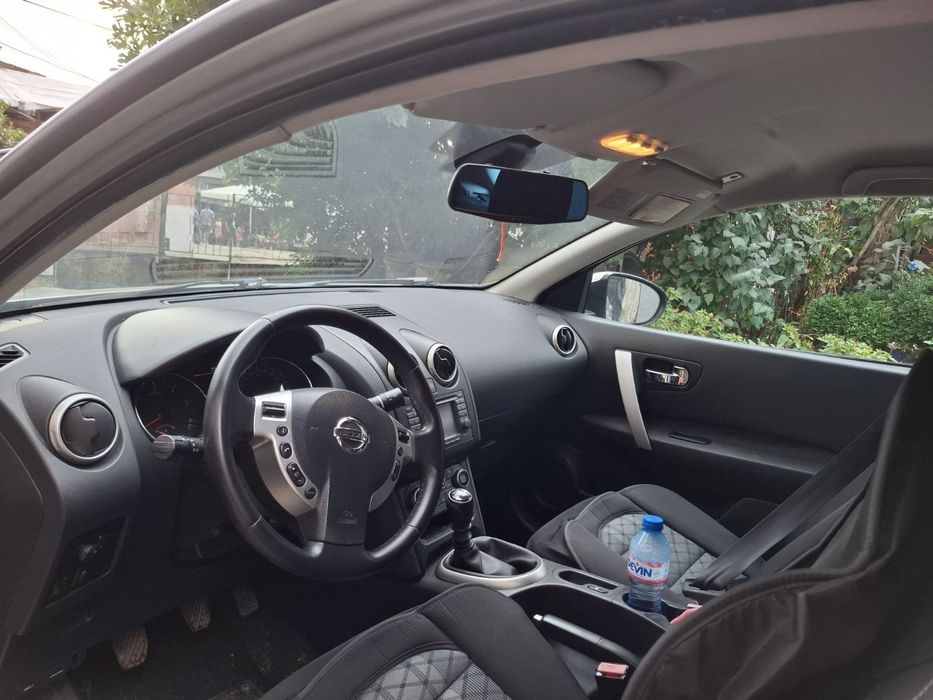 Nissan qashqai 2011