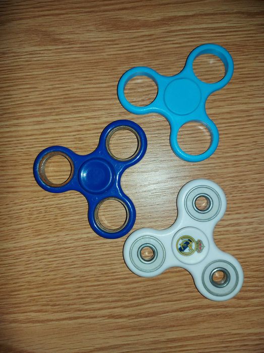 - Jucarie anti Stres -  Fidget spinner cu rulmenti ,  buc = 3