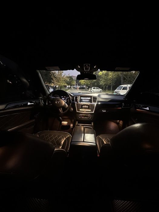 Продаётся Mercedes-Benz ML400