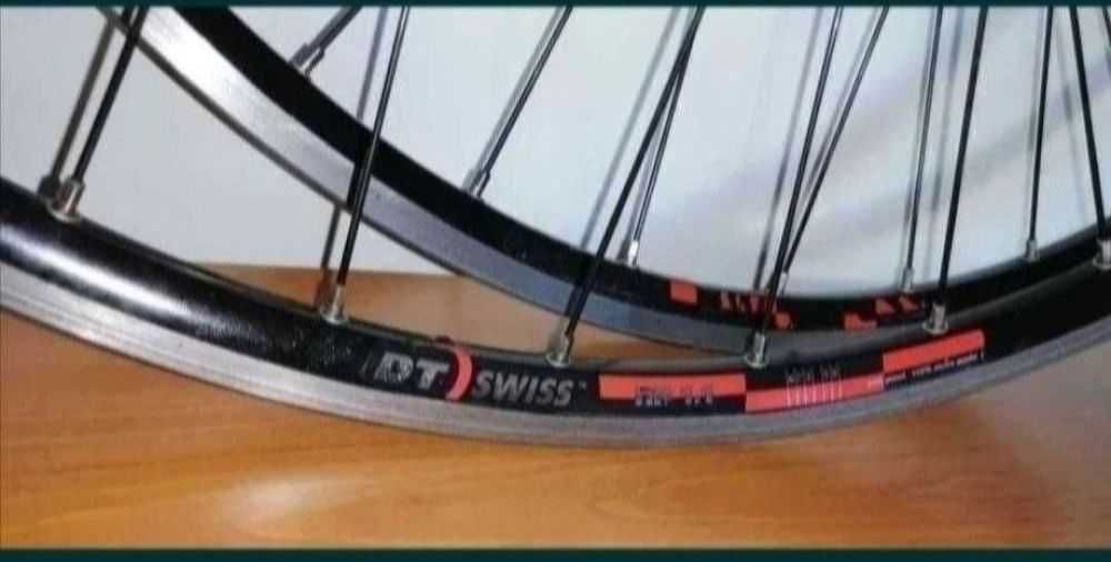 DT Swiss - roți cursiera