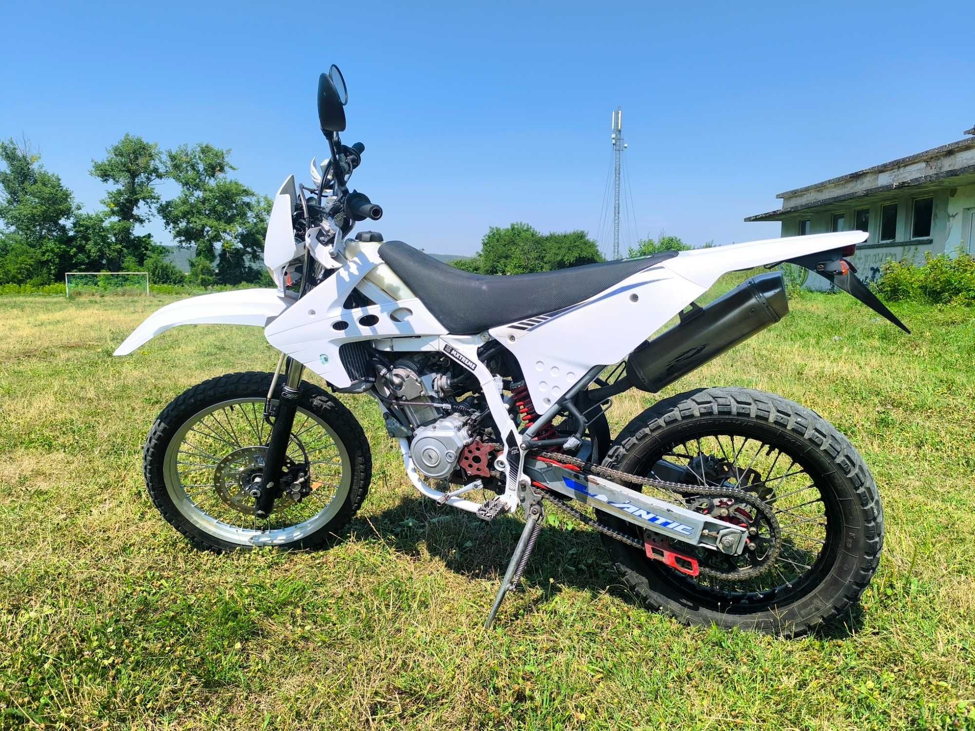 Ендуро 125 Yamaha motor