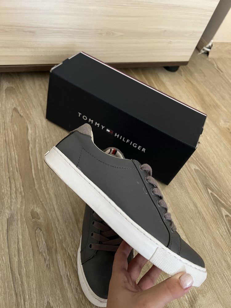 Кецове Tommy Hilfiger