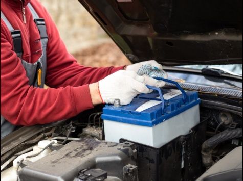 Замена 12В аккумулятор, помощь на дороге. 12v akumlyator vizovga