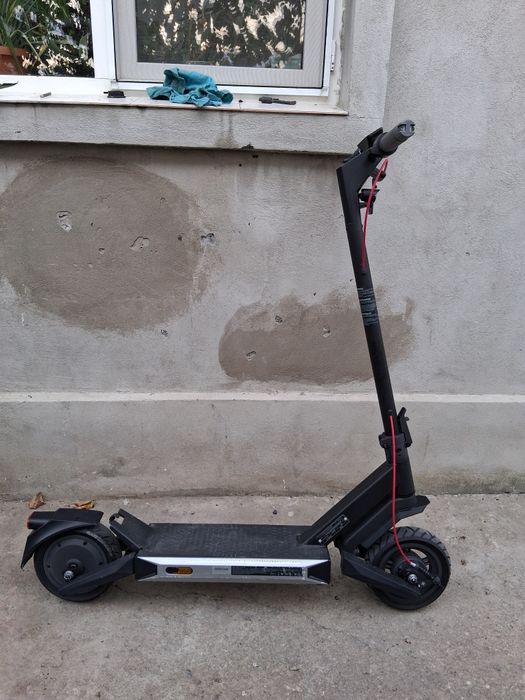 Vând trorineta navee s40