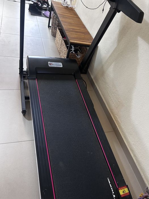 Banda de alergat fitness