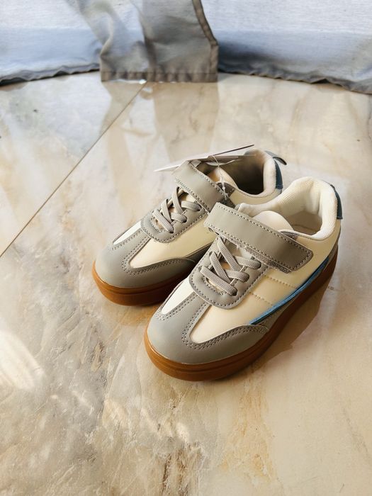 Adidasi NOI pentru baieti