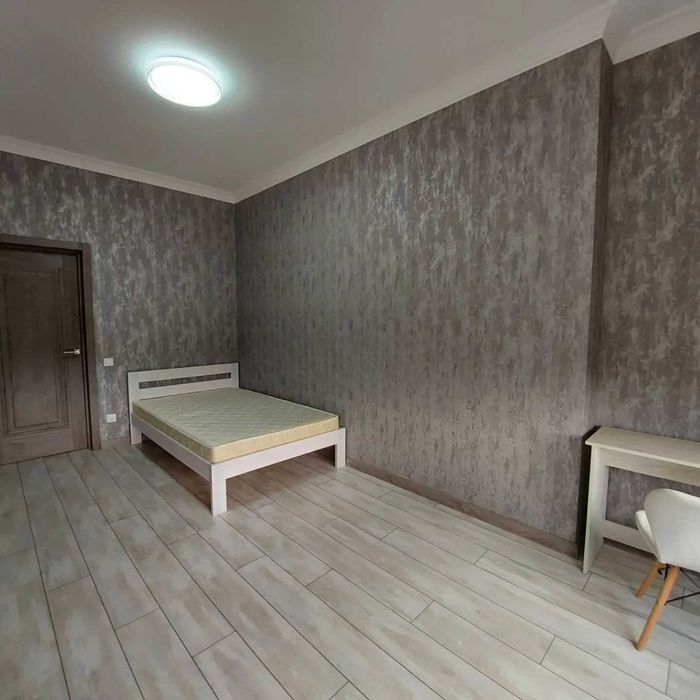 Дава се под наем Тристаен апартамент в Пловдив, Център - 99 кв.м за 433.5 € - Снимка #3