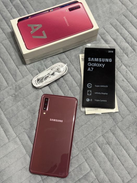 Прлдам Самсунг А7, 64 гб