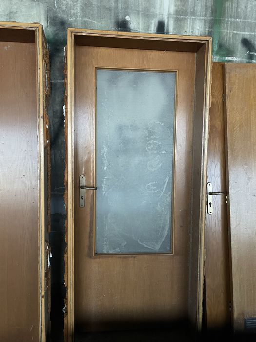 Железни и Дървени врати