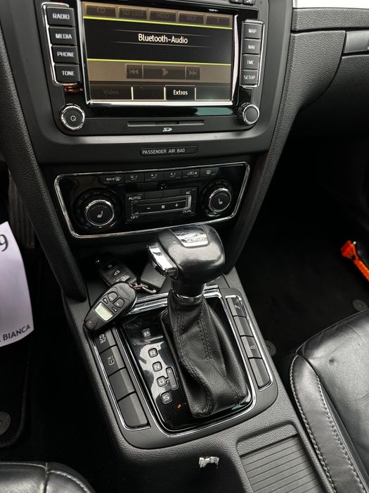 Skoda Superb 2.0TDI Automat An 2011