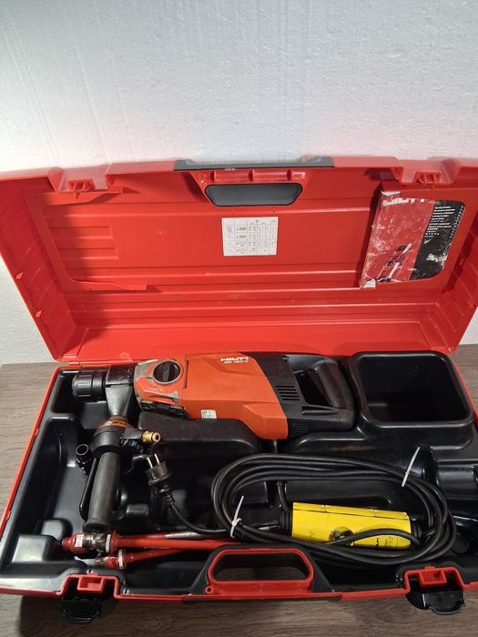 Vând carotă Hilti DD 150-U