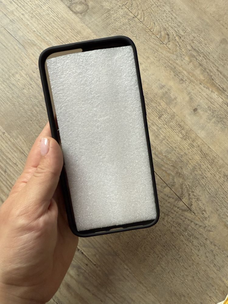 Калъф за iPhone 15 Pro Max черно/ лилаво