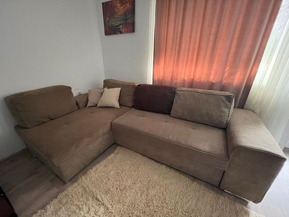 Използван, но много запазен ъглов диван
