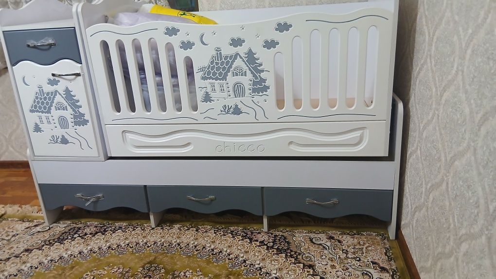 Chicco детскый крават