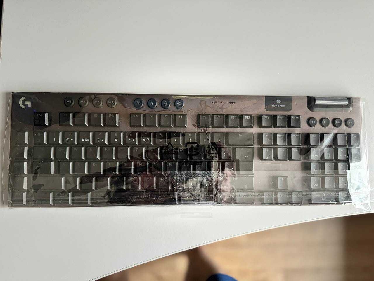 Logitech G915 LIGHTSPEED Wireless RGB Mechanical Gaming Keyboard