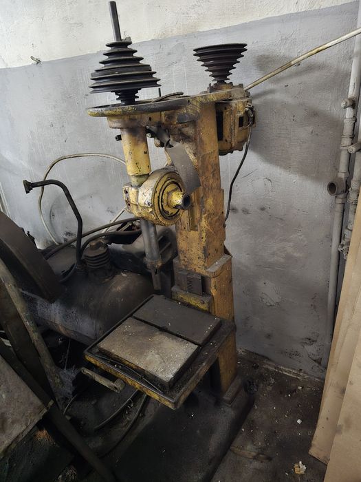 Продам сверлильный станок