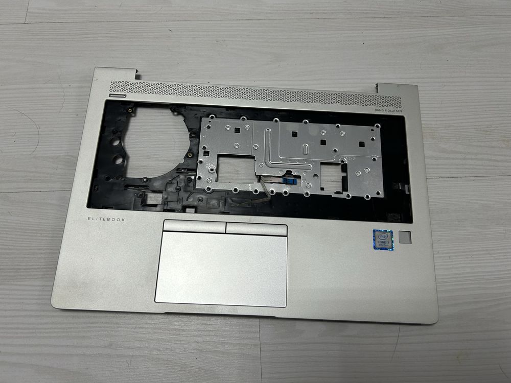 Bottom case / Carcasa Hp 840 G6