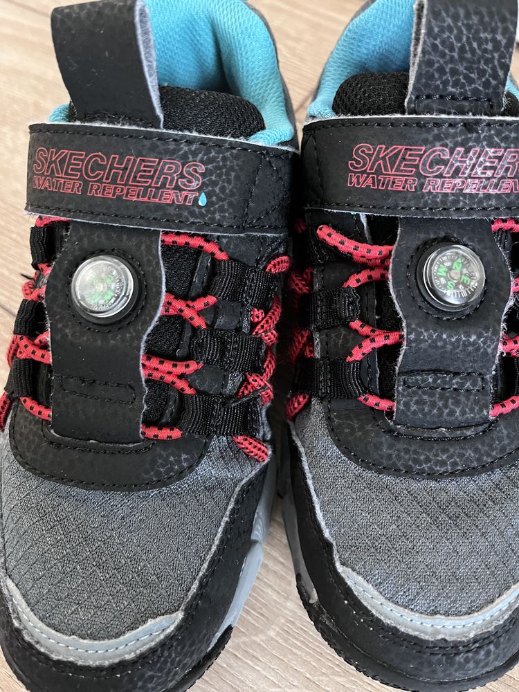 Skechers  Непромокаеми обувки Velocitrek за хайкинг, 33 номер