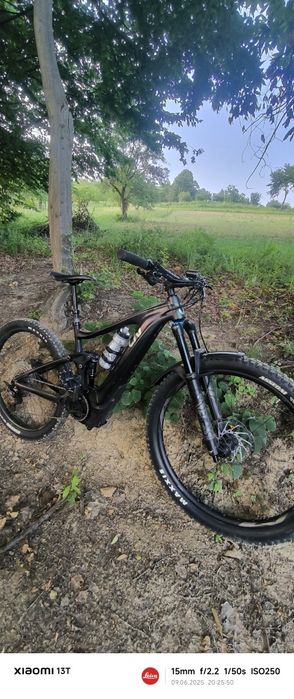 Bicicletă electrică (ebike hibrid)Giant Intrigue X e+ pro 2  29