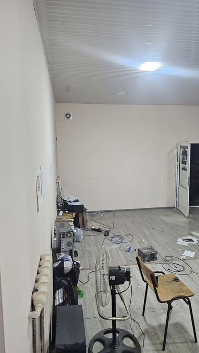 Аренда офис  60 м.Кв первая линия Мирзо Улугбека Орентир Кафе Т-bone