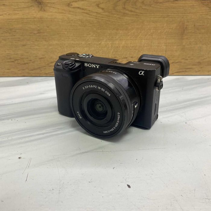 Зеркальный фотоаппарат Sony Alpha 6400 SK151190